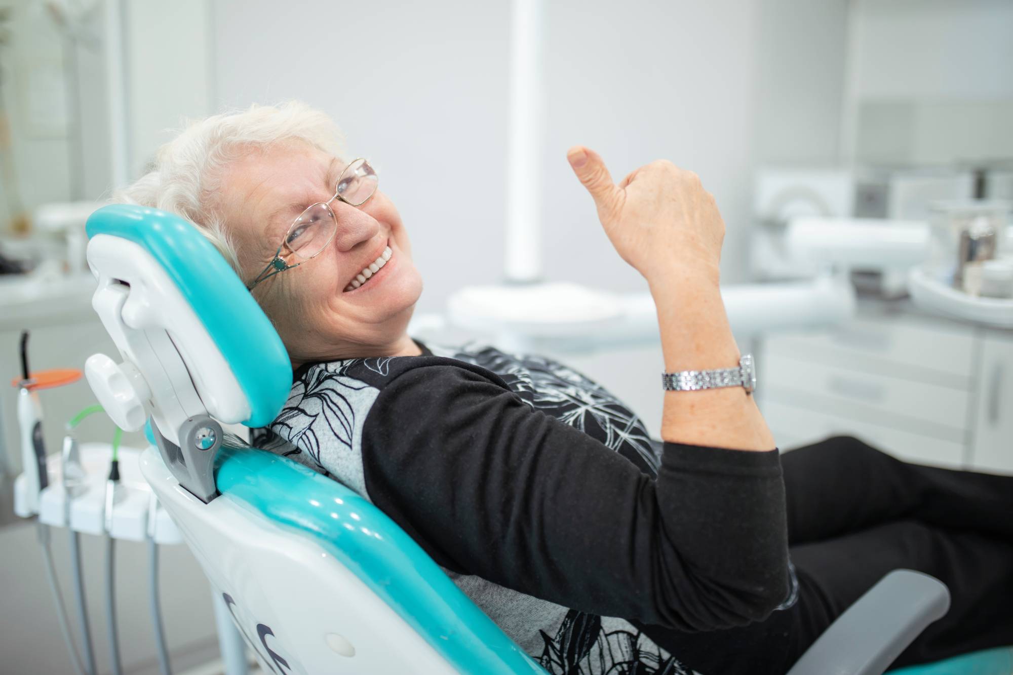 how long dental implants last